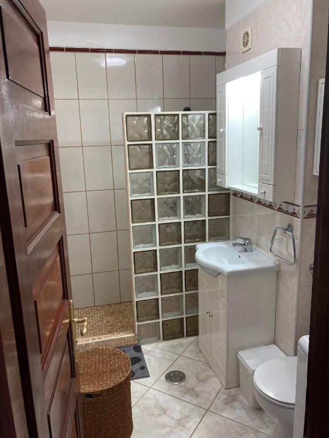 Victoria Court 2, Los Cristianos Guincho  Εξωτερικό φωτογραφία